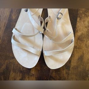Eileen Fisher Sandals Tan Size 8.5. Never worn!!